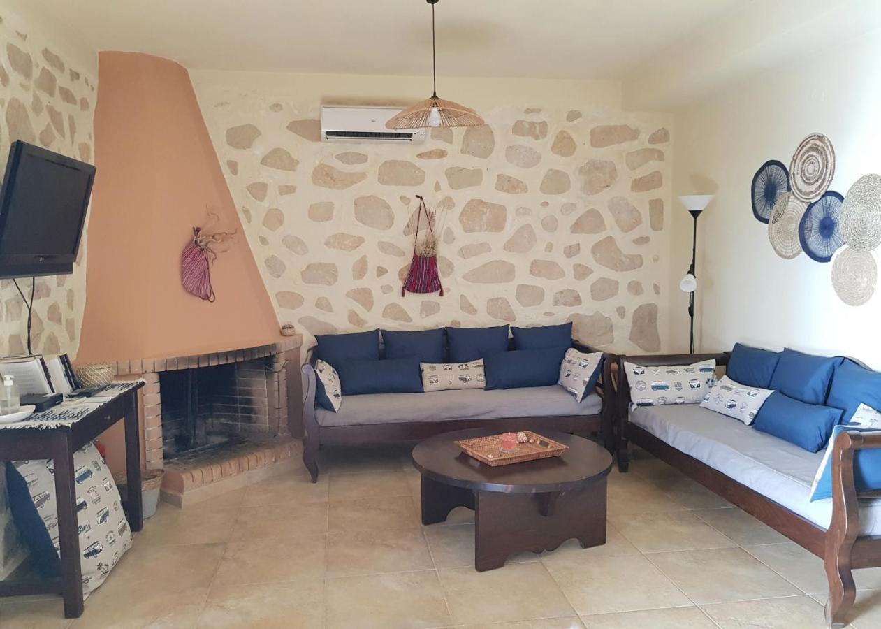 Cottage Du Soleil Makry Gialos  Exterior photo